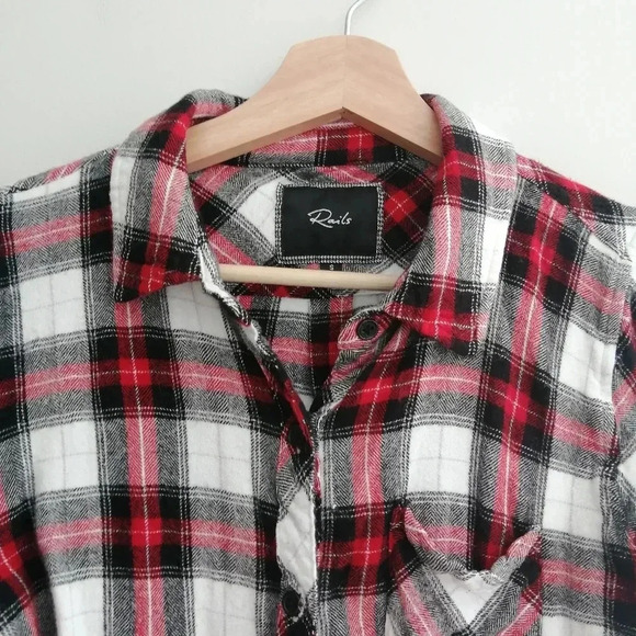 Rails Hunter Plaid Button Up Black White Red Brushed Rayon Small (XS/S) - Picture 5 of 15